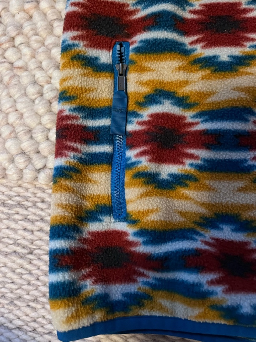 Patagonia Women’s ' Multicolor Patterned Fleece Vest - Size M - Picture 2 of 5
